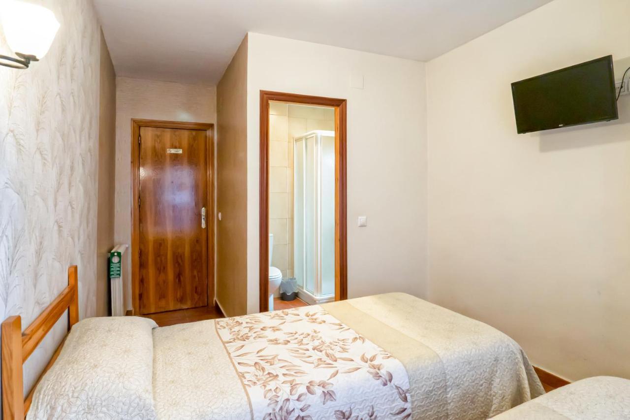 Pension La Playa Талавера-де-ла-Рейна Экстерьер фото