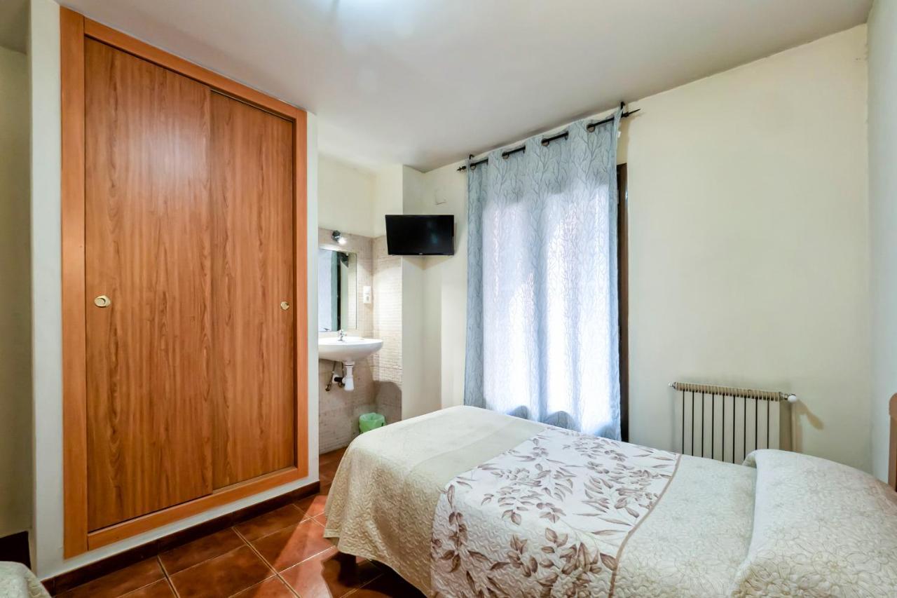 Pension La Playa Талавера-де-ла-Рейна Экстерьер фото