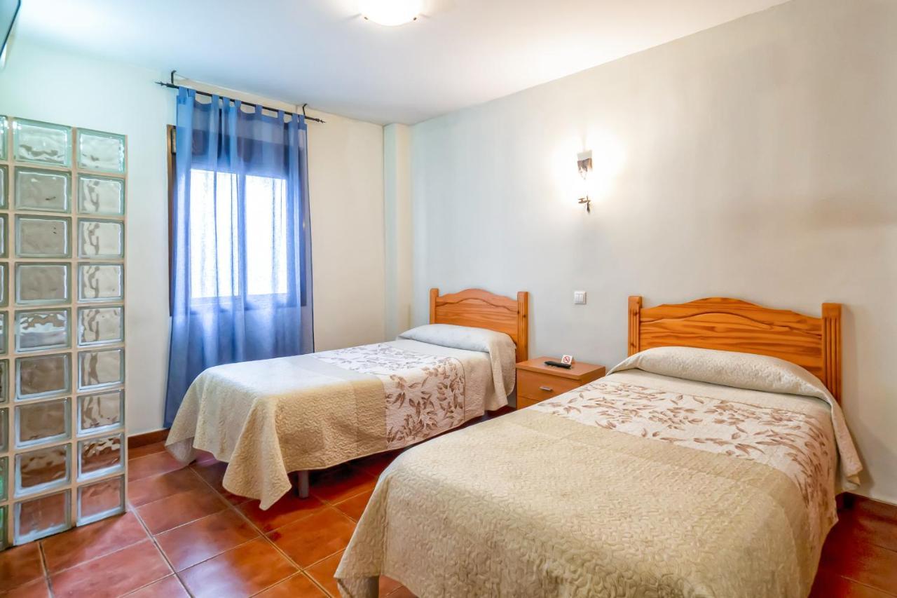 Pension La Playa Талавера-де-ла-Рейна Экстерьер фото